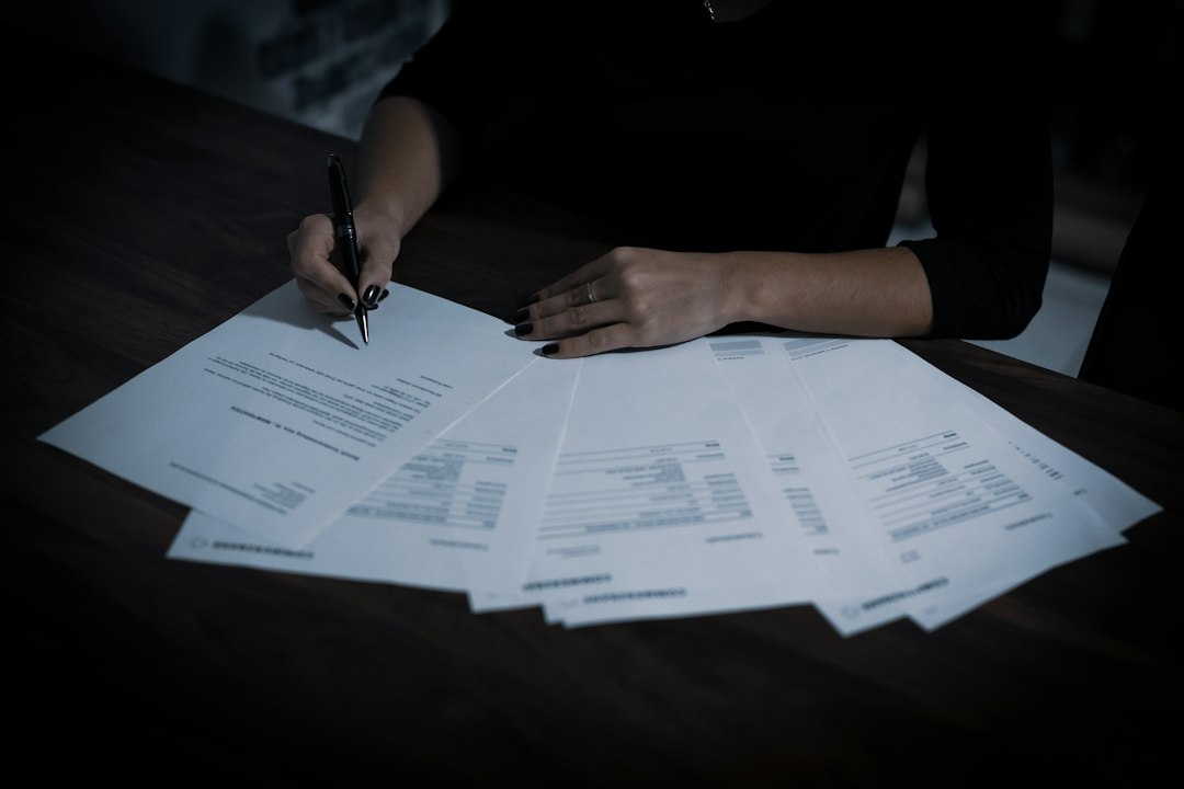 Verifica di un documento prima di autorizzare un pagamento relativo al marchio